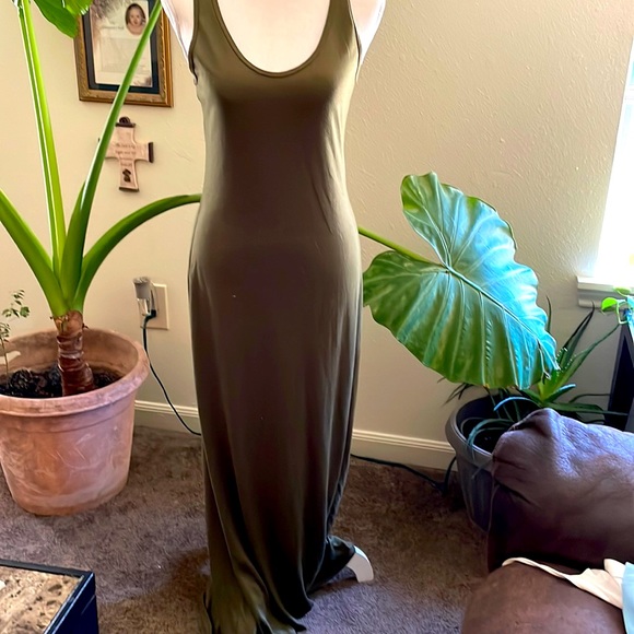 Long, Hunter green, maxi! - Picture 1 of 4